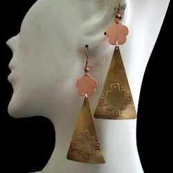 WHOLESALE PERUVIAN 3 METALS EARRINGS - VARIED IMAGES