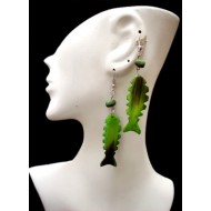 WHOLESALE PERUVIAN BULL HORN EARRING FISH IMAGES