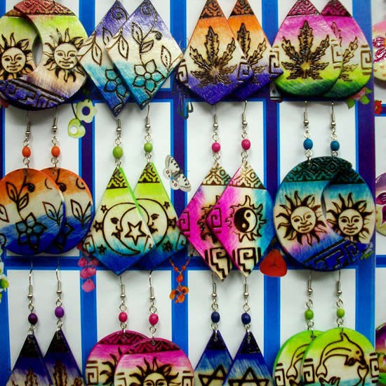 WHOLESALE WOOD EARRINGS VARIED COLORS AND IMAGES WHOLESALE WOOD EARRINGS VARIED COLORS AND IMAGES