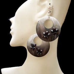 WHOLESALE NACRE EARRINGS TYPE DONUT -  VARIED COLORS