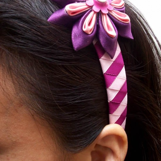 PERUVIAN HAIRBAND MADE OF SATIN RIBBON TYPE FLOWER