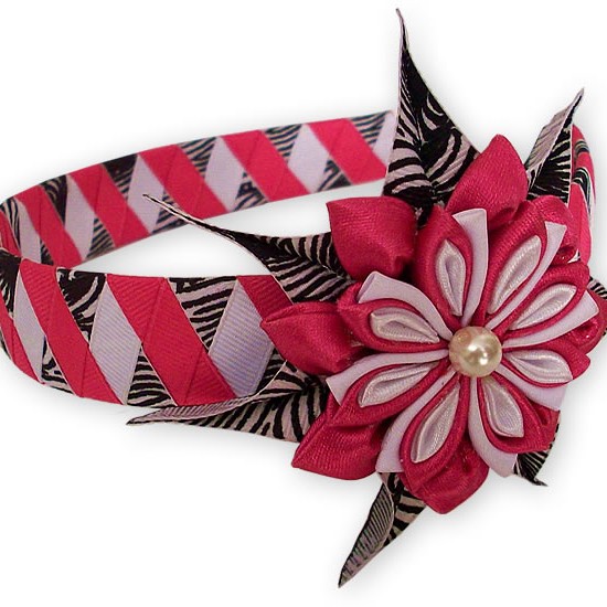 PERUVIAN HAIRBAND MADE OF SATIN RIBBON TYPE FLOWER