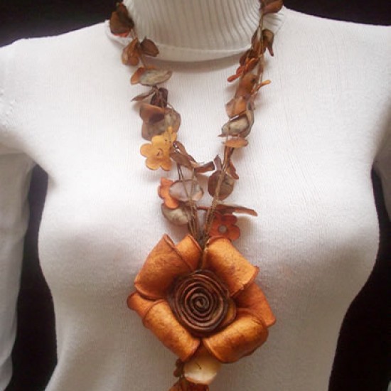 WHOLESALE ORANGE PEEL NECKLACE TYPE FLOWER VARIED COLORS