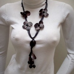 WHOLESALE TAGUA CHIPS NECKLACES TYPE FLOWER 