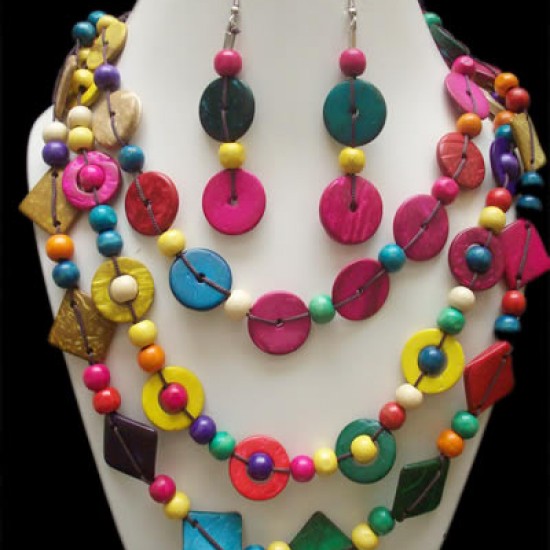 BRASILEAN COCONUT NECKLACES MULTICOLOR 