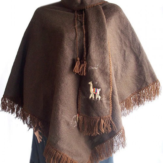 PONCHO MADE OF ALPACA COMBED WOOL MODEL "LLAMITA"