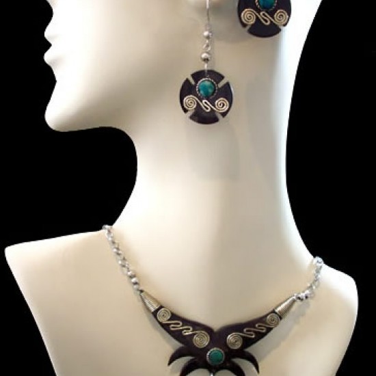 WHOLESALE BULL HORN SETS NECKLACES SEVERAL MODELS WHOLESALE BULL HORN SETS NECKLACES SEVERAL MODELS