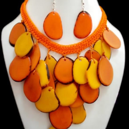 WHOLESALE TAGUA SETS NECKLACES FLAT SEEDS AND WOVEN WHOLESALE TAGUA SETS NECKLACES FLAT SEEDS AND WOVEN