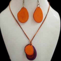 WHOLESALE TAGUA SETS NECKLACES FLAT SEEDS VARIED COLORS 