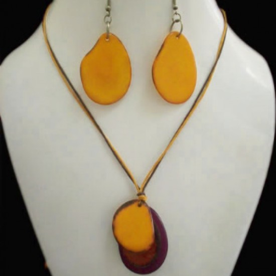 WHOLESALE TAGUA SETS NECKLACES FLAT SEEDS VARIED COLORS WHOLESALE TAGUA SETS NECKLACES FLAT SEEDS VARIED COLORS